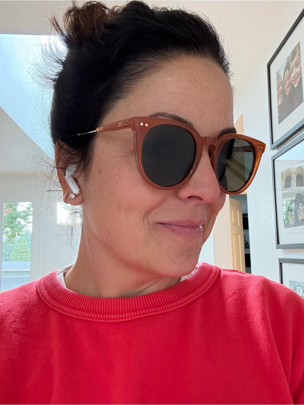 Round Women’s Sunglasses in Cognac Brown - Fashionable UV Protection